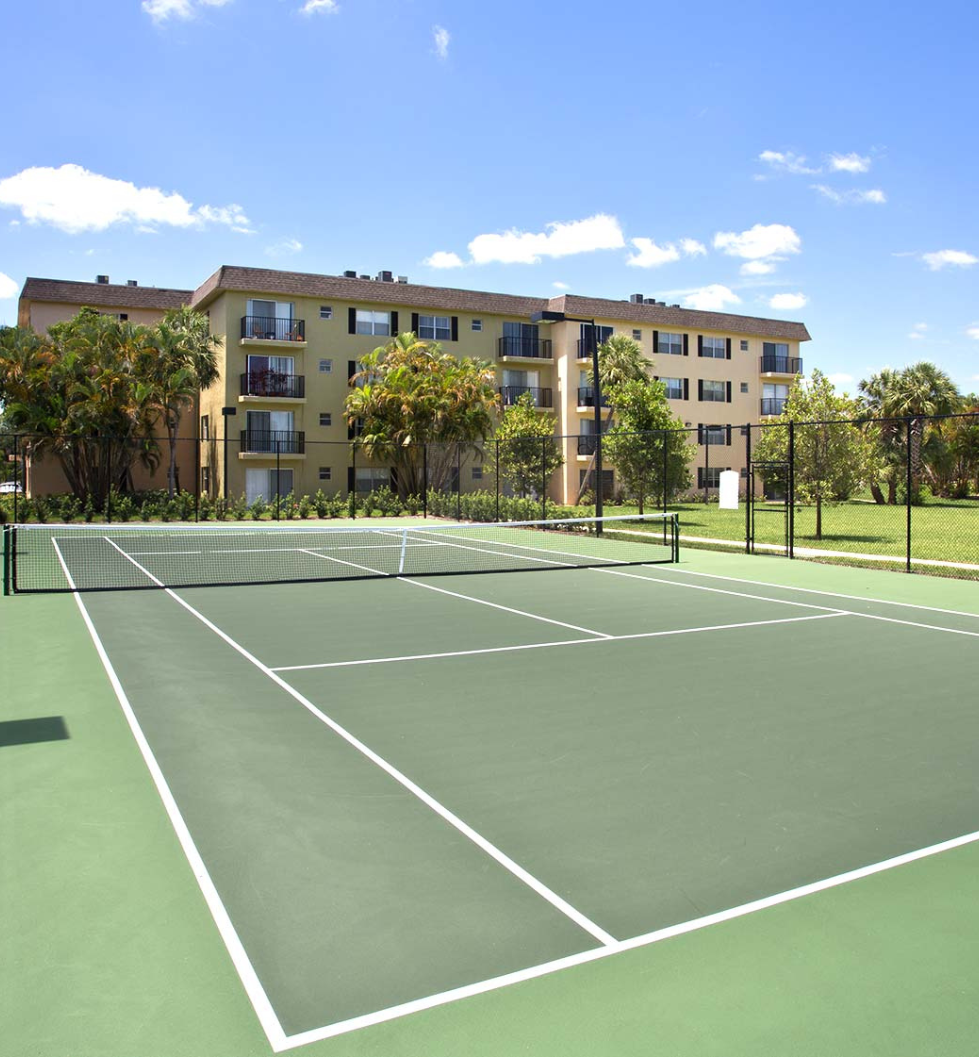Plantation Gardens Apartment Homes - Plantation, FL - Tennis Court